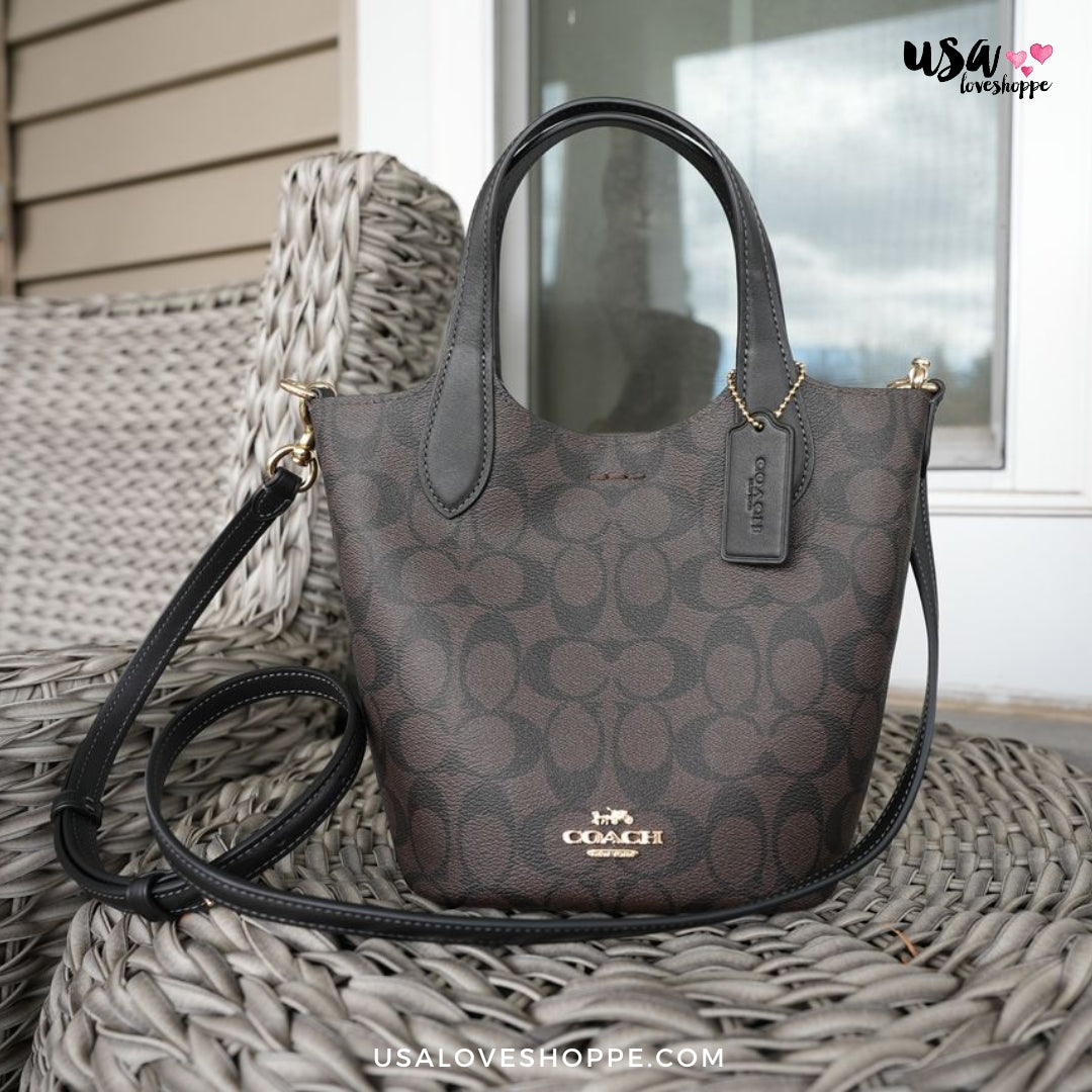 Discover the Coach Hanna Bucket Bag: A Testament to Timeless Luxury