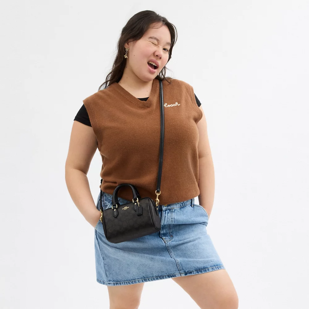 Why Signature Canvas Is So Popular for Coach Bags