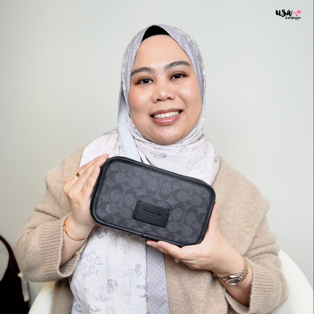 🖤 Coach Wyatt Crossbody Bag in Signature Canvas — Stylish, Practical & Worth the Wait