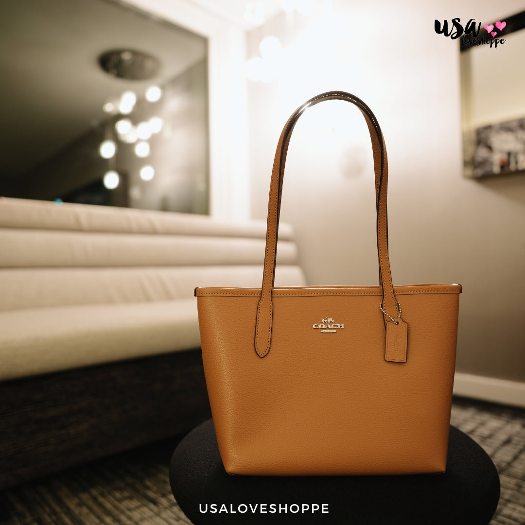 Unveiling the COACH Small City Tote in Light Saddle – Your New Go-To Bag! 🌟👜