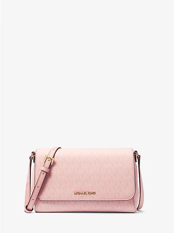 Elevate Your Style with the Michael Kors Jet Set Item Medium Convertible Pouchette: A Mash-up of Elegance and Affordability
