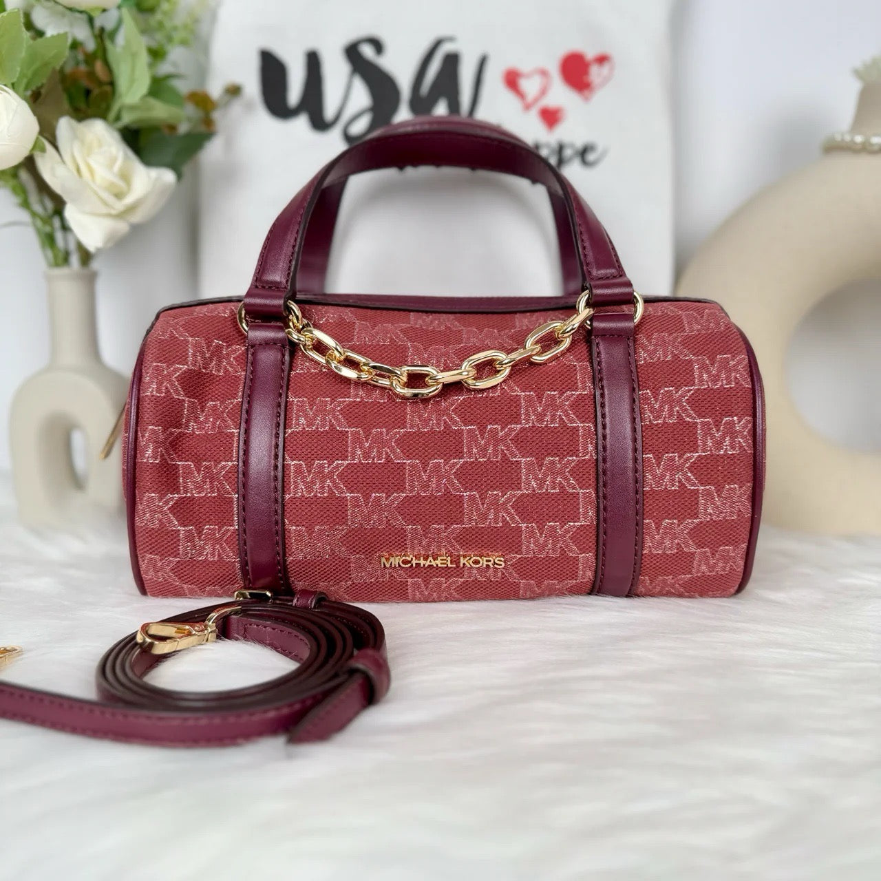 Elevate Your Style with the Michael Kors Zooey Medium Barrel Messenger – A Deal Not to Miss!