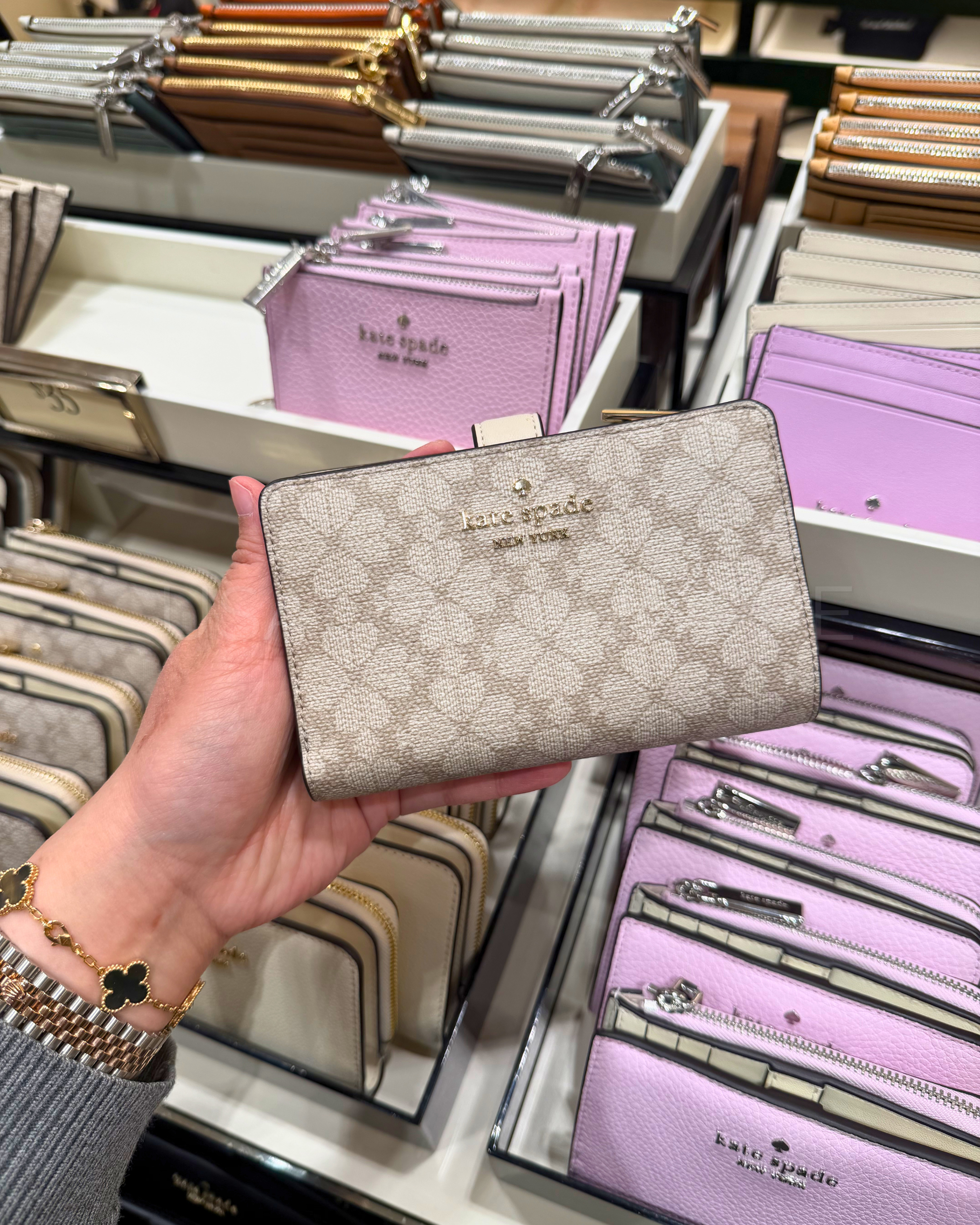 Slim Wallet vs Full Wallet: Which Is Better for Everyday Use?