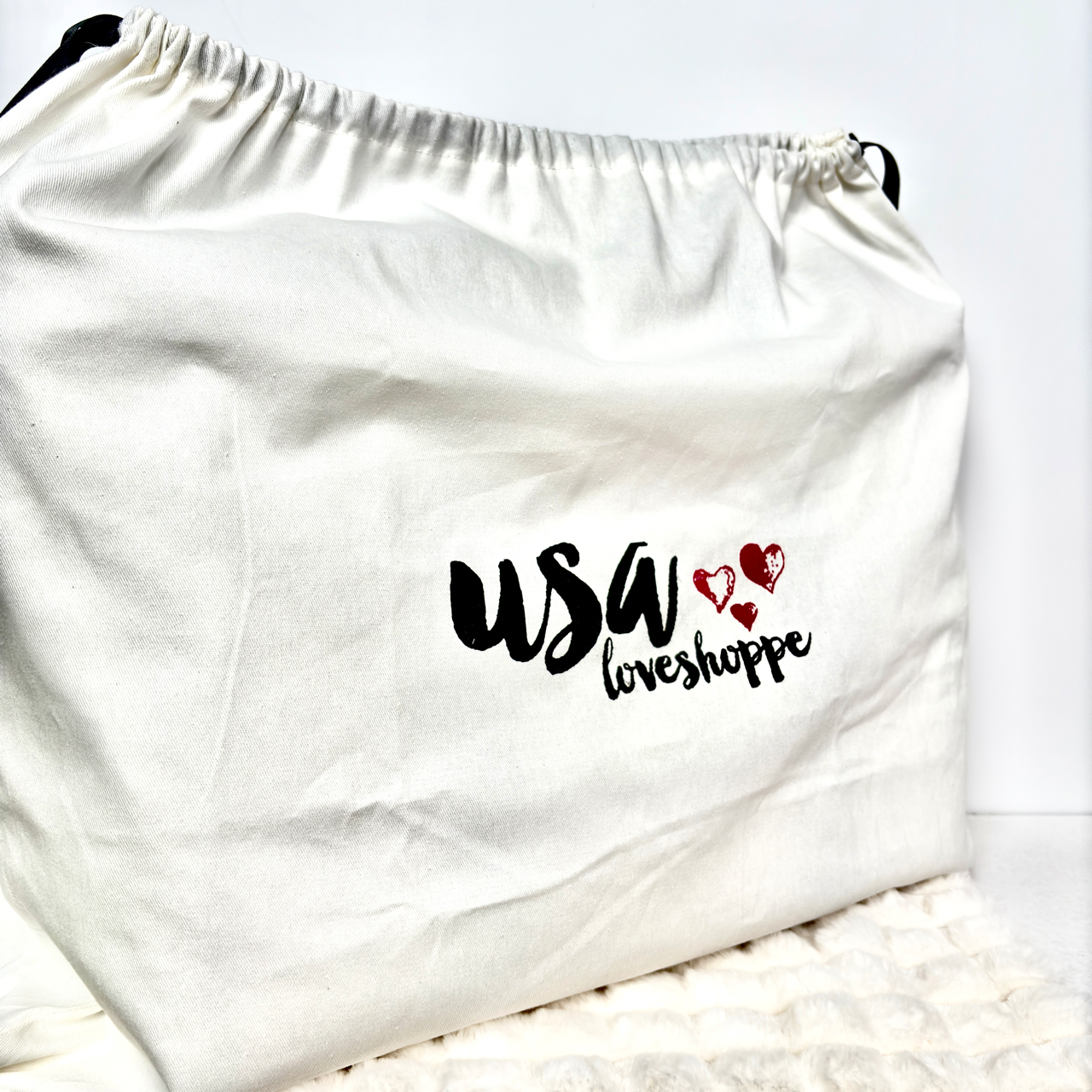 Usaloveshoppe Dust Bag (Large)