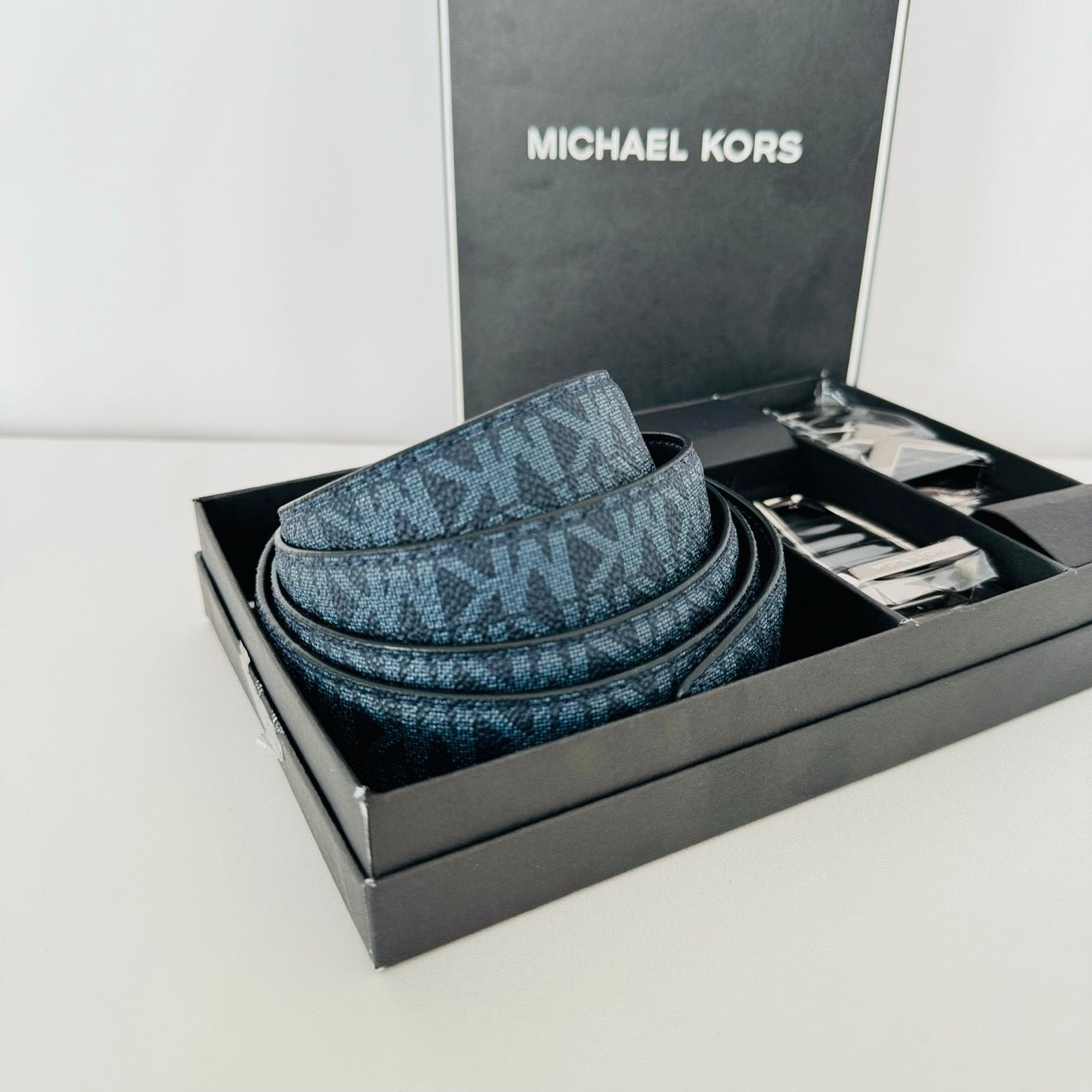 Michael Kors Bag Malaysia Michael Kors 4 in 1 Dress Belt Box in Admiral Pale Blue 36H9MBLY4V