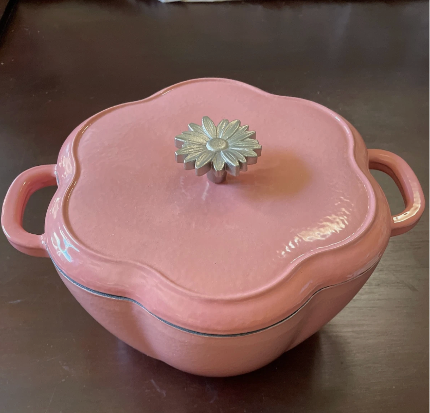 The Pioneer Woman Timeless Beauty 3-Quart Enamel-on-Cast-Iron Dutch Oven – Pink
