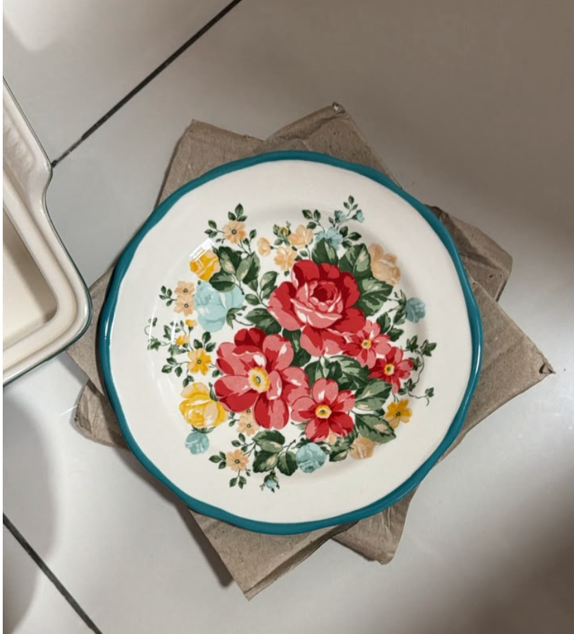 The Pioneer Woman Vintage Floral Salad Plate Set – 3 Pieces