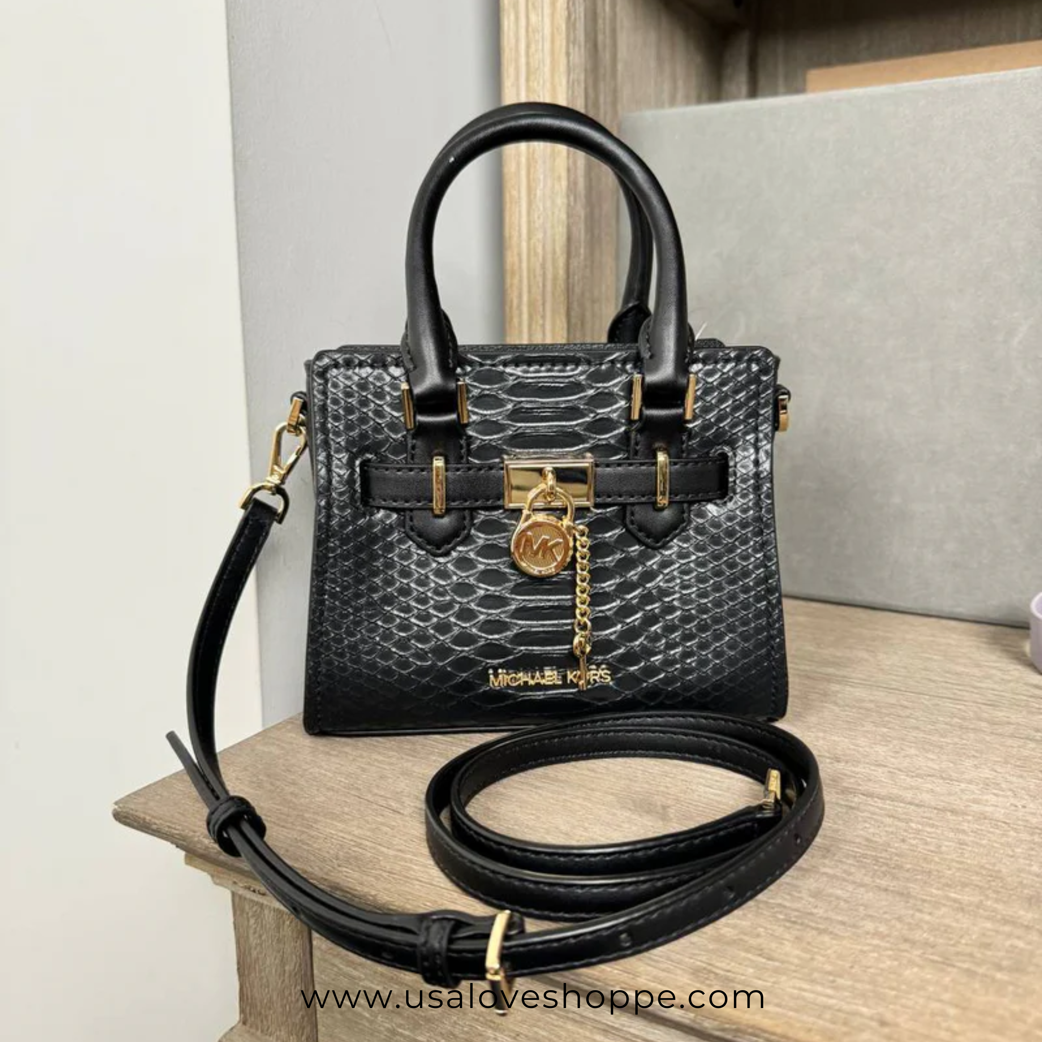 Why Customers Love Michael Kors Handbags: Practical, Stylish, and Perfect for Any Occasion