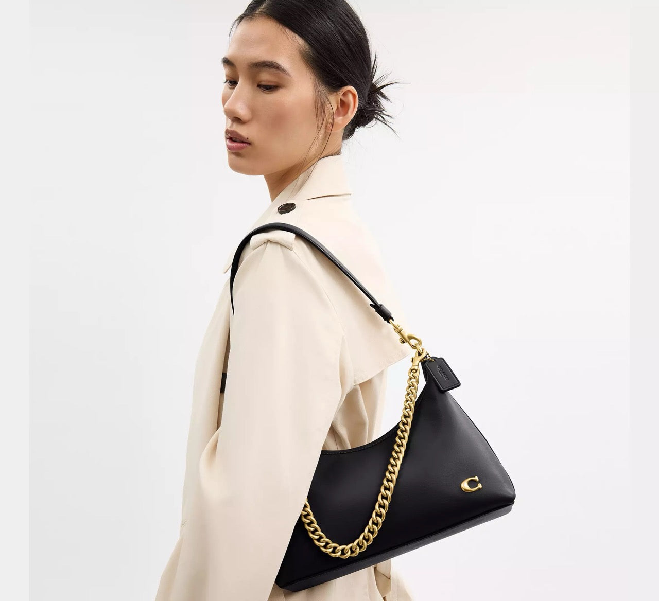 Coach Juliet Shoulder Bag 25 in Black: The Elegant Everyday Bag You'll Reach for Again and Again