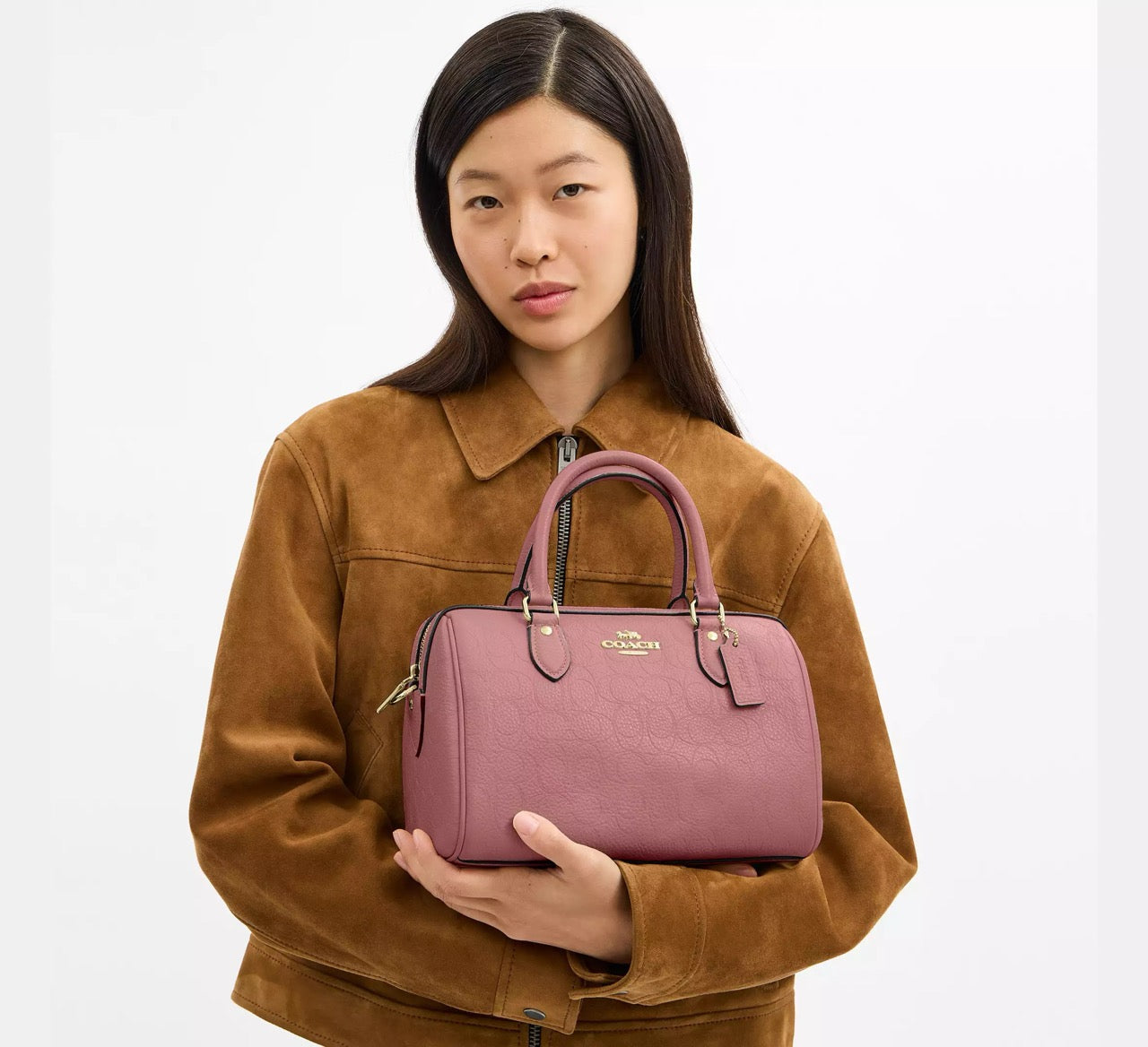 Why Buying from a Branded Fashion Outlet Matters