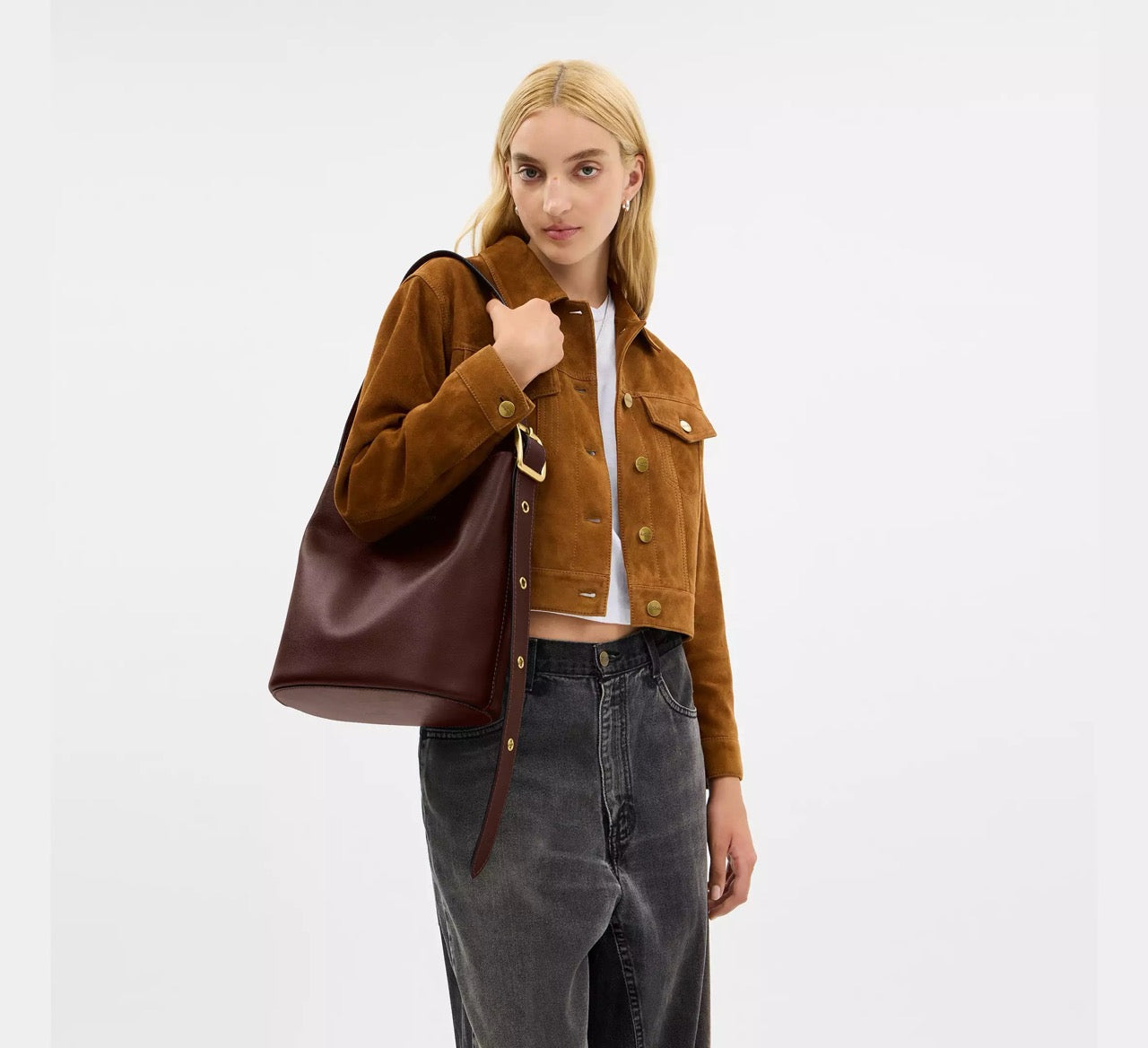 The Coach Bleecker Bucket Bag in Maple (CCC23): Minimalist Luxury That Carries It All