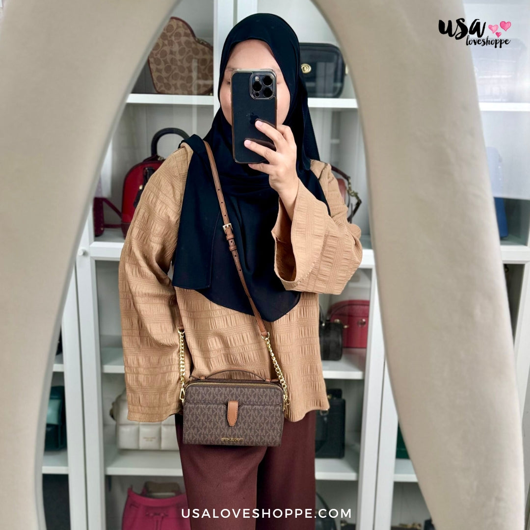 Discover the Michael Kors Jet Set Item Medium Double Zip Phone Crossbody in Signature Brown: Your New Must-Have Accessory