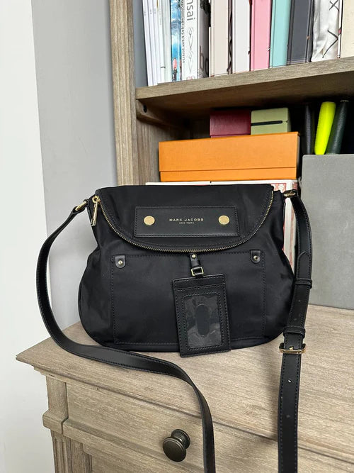 Introducing the Sleek Marc Jacobs Preppy Natasha Nylon Crossbody – You