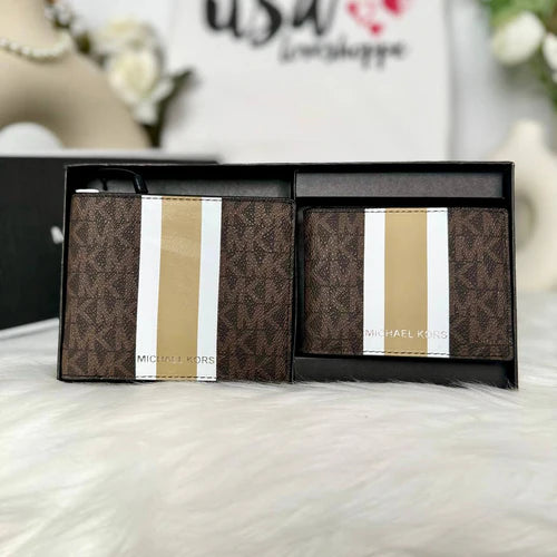 Unveiling the Exquisite Michael Kors 3-in-1 Wallet Set - A Luxurious Steal