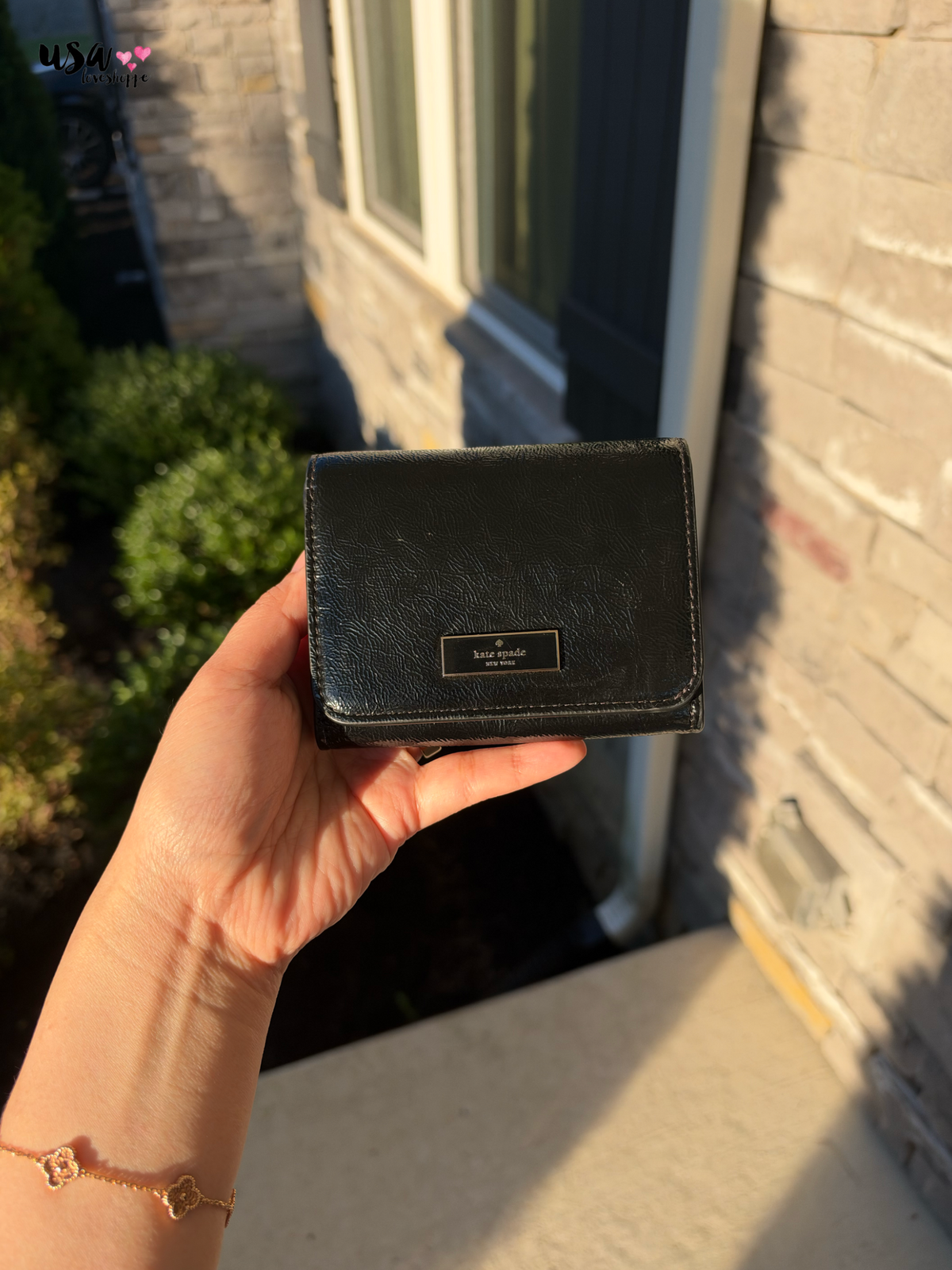 Kate Spade Bridget Crinkle Patent Wallet: Kenapa Leather Berkedut Pun Boleh Nampak Mewah?