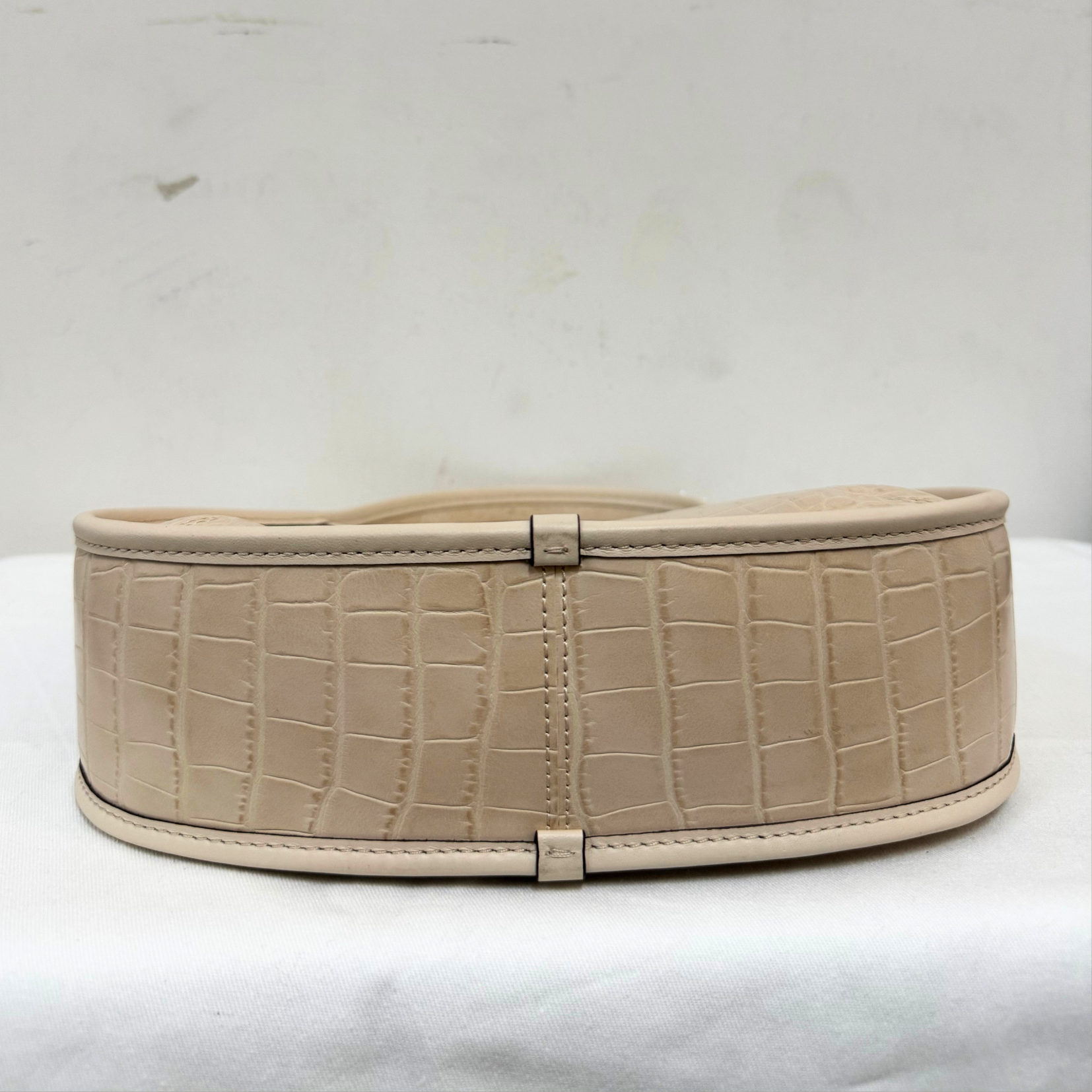 [AUCTION][READY STOCK MY] COACH Ergo Bag In Croc Embossed Coachtopia Leather in Cloud (CT272)