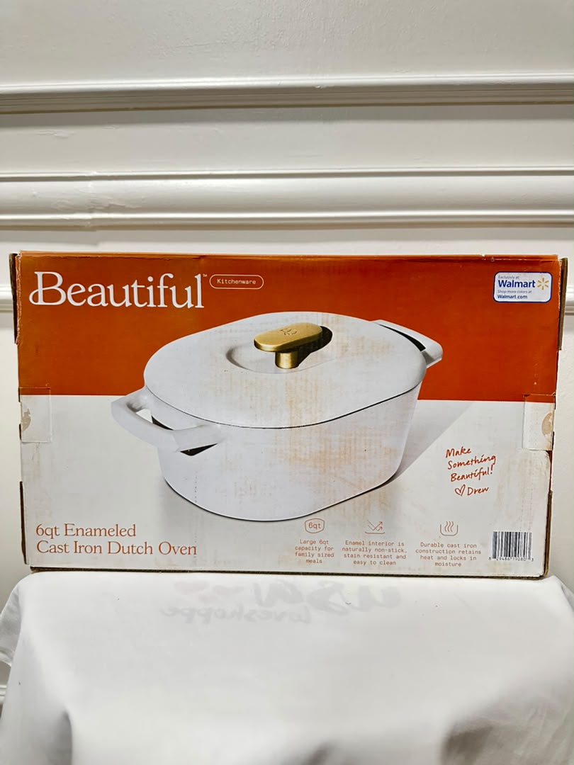[READY STOCK MY] Beautiful 6 Qt Enameled Cast Iron Dutch Oven Created by Drew Barrymore in White
