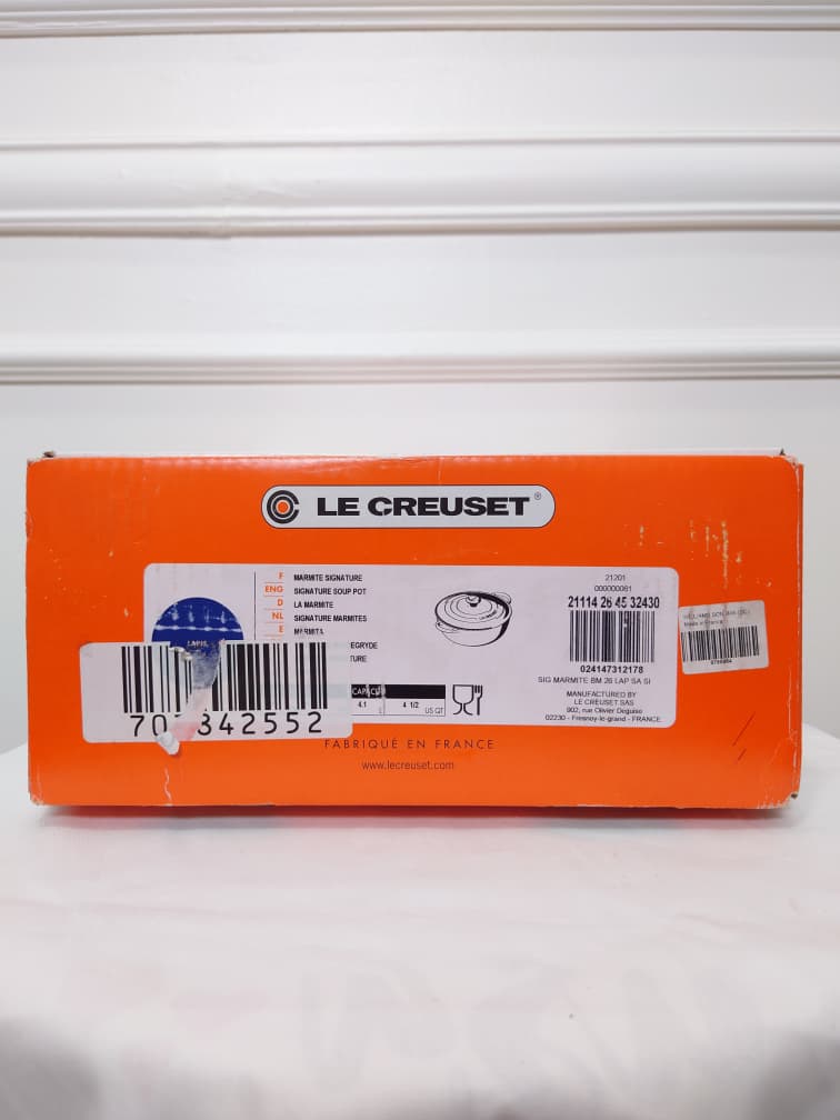 [READY STOCK MY] Le Creuset signature sauteuse oven 4.5 qt Lapis