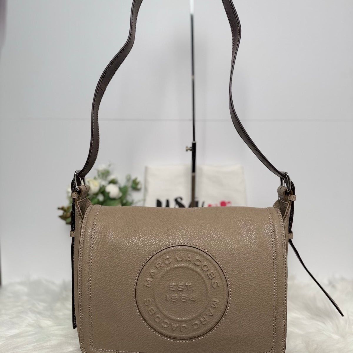 [CLEARANCE] Marc Jacobs Signet Messenger Bag in Greige Multi (H133L01RE21-043)