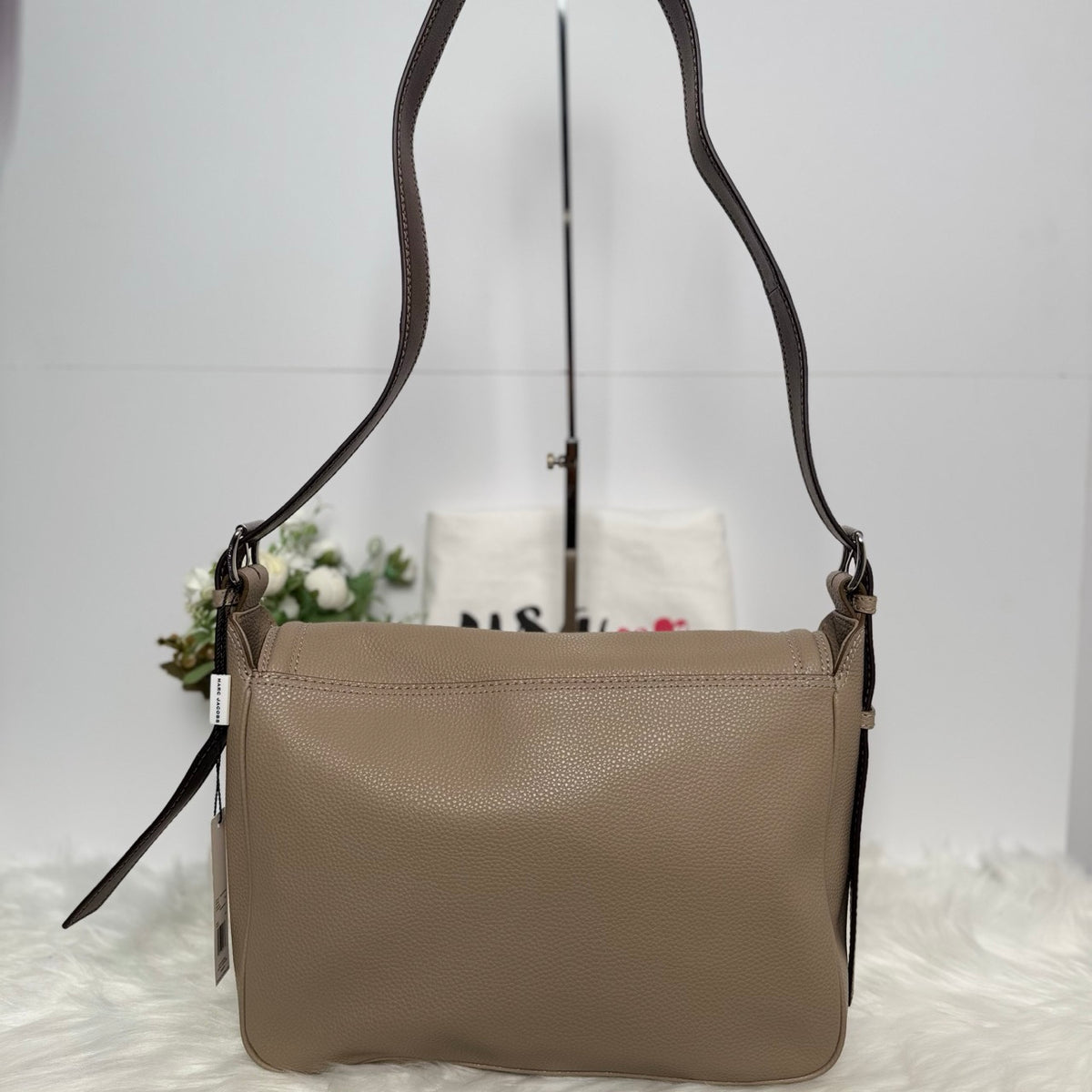 [CLEARANCE] Marc Jacobs Signet Messenger Bag in Greige Multi (H133L01RE21-043)