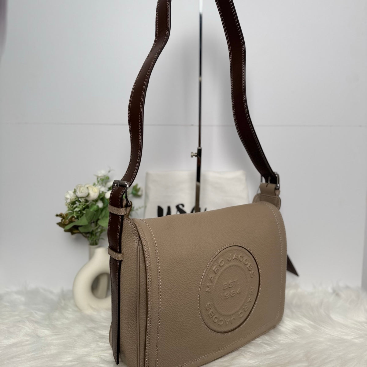 [CLEARANCE] Marc Jacobs Signet Messenger Bag in Greige Multi (H133L01RE21-043)