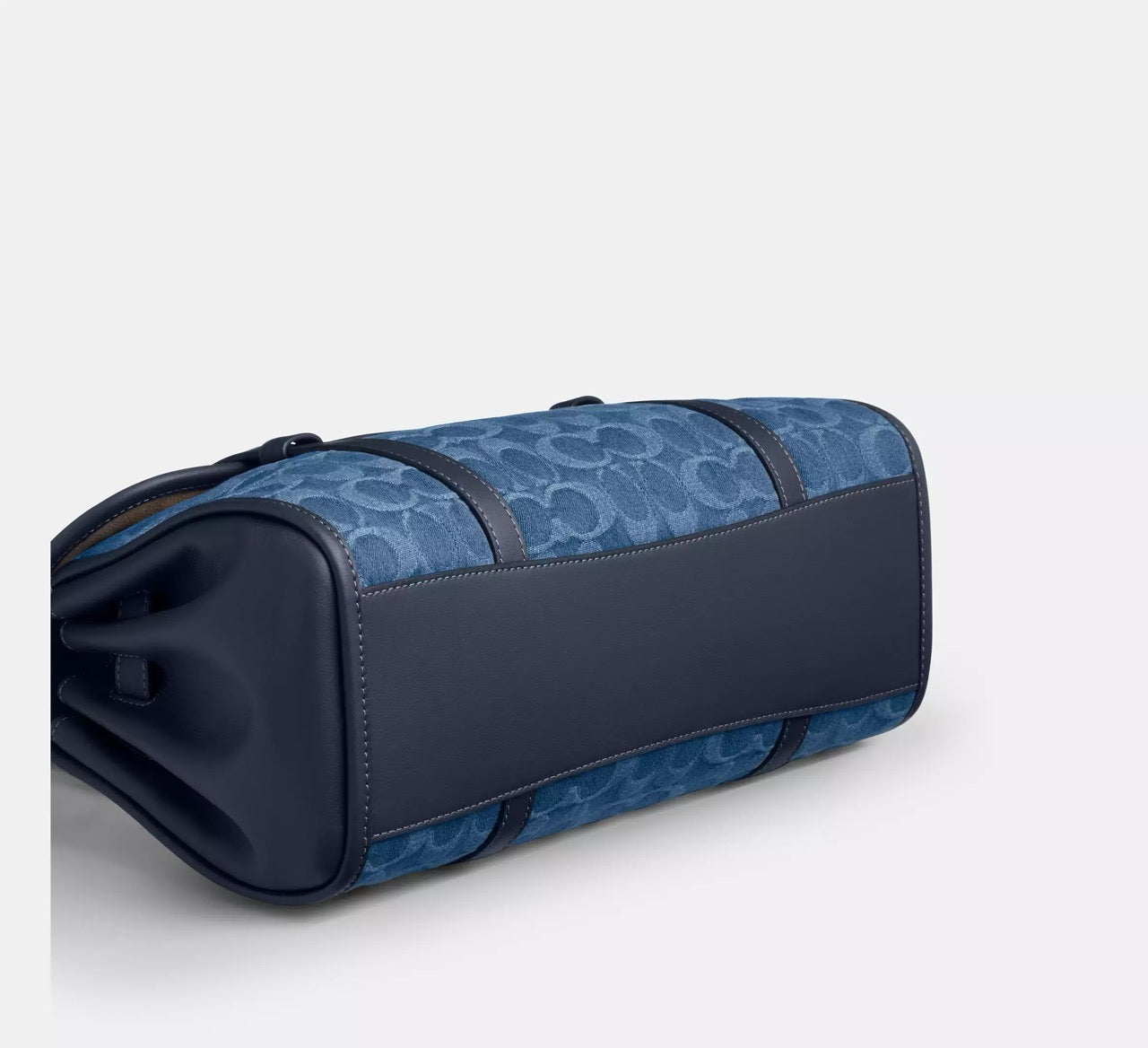 [INCOMING ETA 30 DAYS] COACH Bridget Flap Shoulder Bag In Signature Denim in Indigo (CDE94)