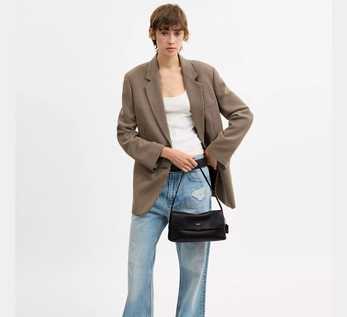 [INCOMING ETA 30 DAYS] COACH Chelsea Shoulder Bag 26 in Black (CFR23)