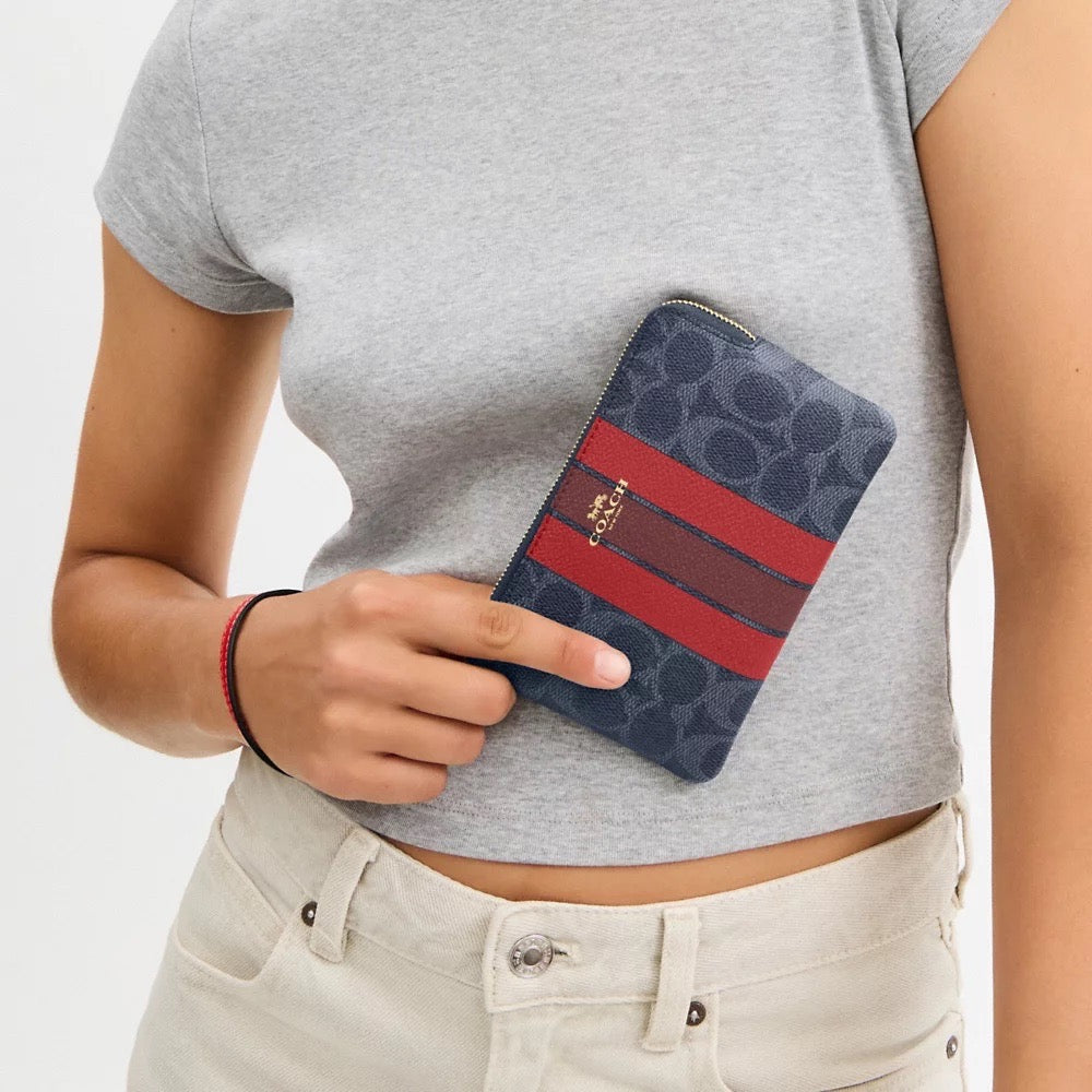 [INCOMING ETA 30 DAYS] COACH Corner Zip Wristlet In Signature Canvas With Varsity Stripe in Denim/Bold Red (CBP19)