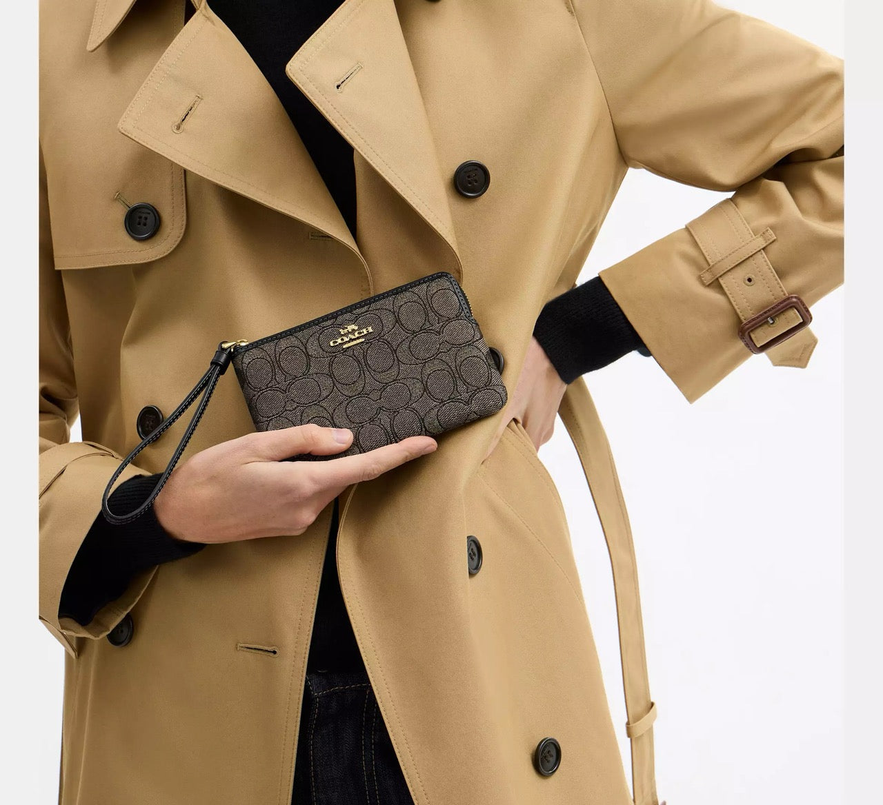 [INCOMING ETA 30 DAYS] COACH Corner Zip Wristlet In Signature Jacquard in Charcoal/Gold (CCL22)