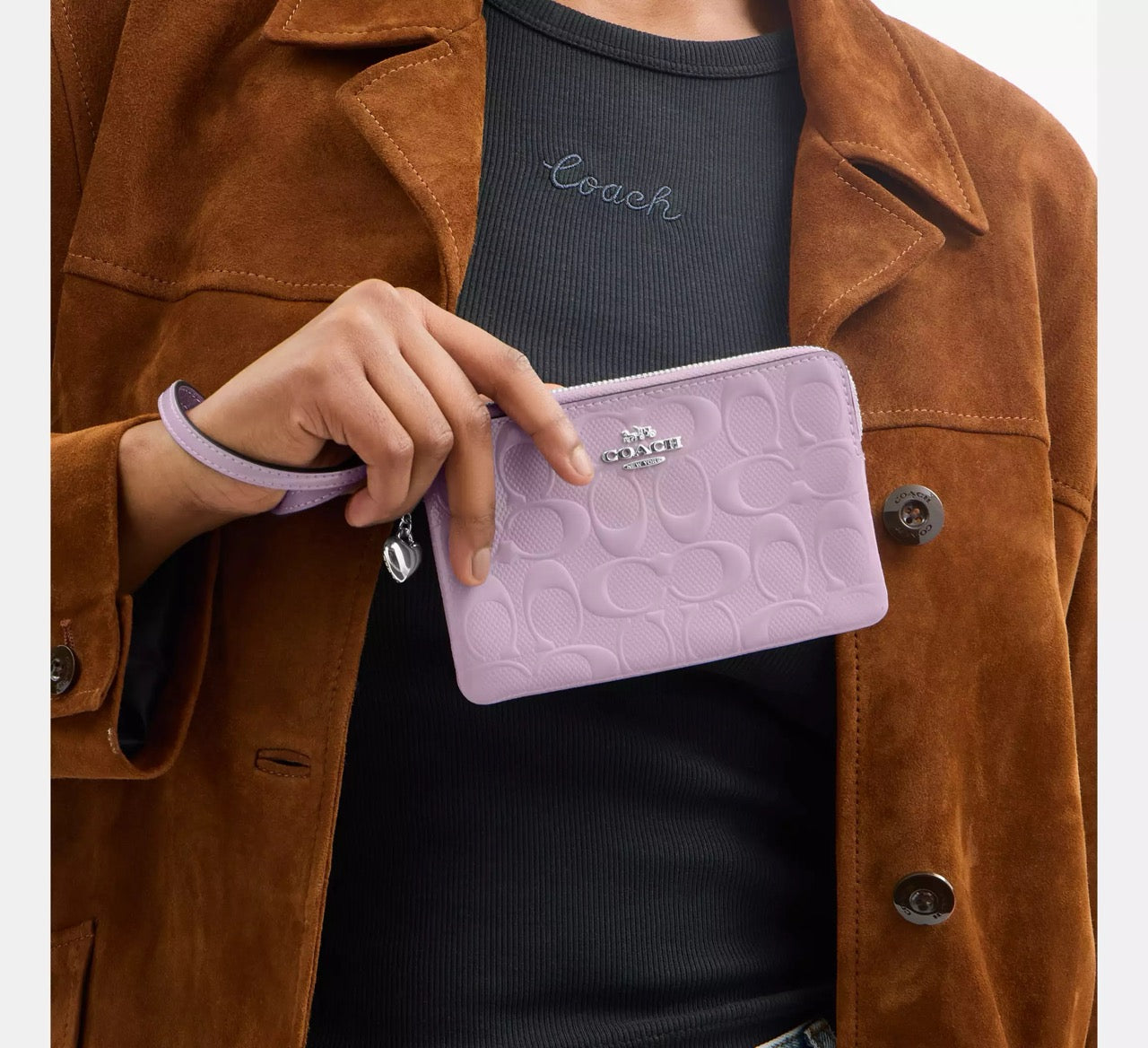 [INCOMING ETA 30 DAYS] COACH Corner Zip Wristlet In Signature Leather With Heart Charm in Violet (CDF04)