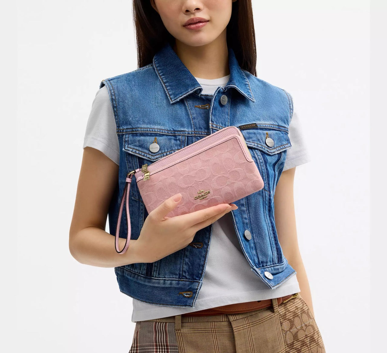 [INCOMING ETA 30 DAYS] COACH Double Zip Wallet In Signature Denim in Light Pink (CDN22)