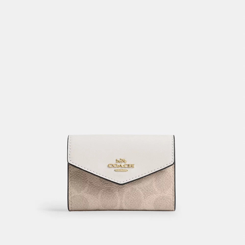 [INCOMING ETA AFTER RAYA] COACH Flap Card Case In Signature Canvas in Sand/Chalk (CZ272)