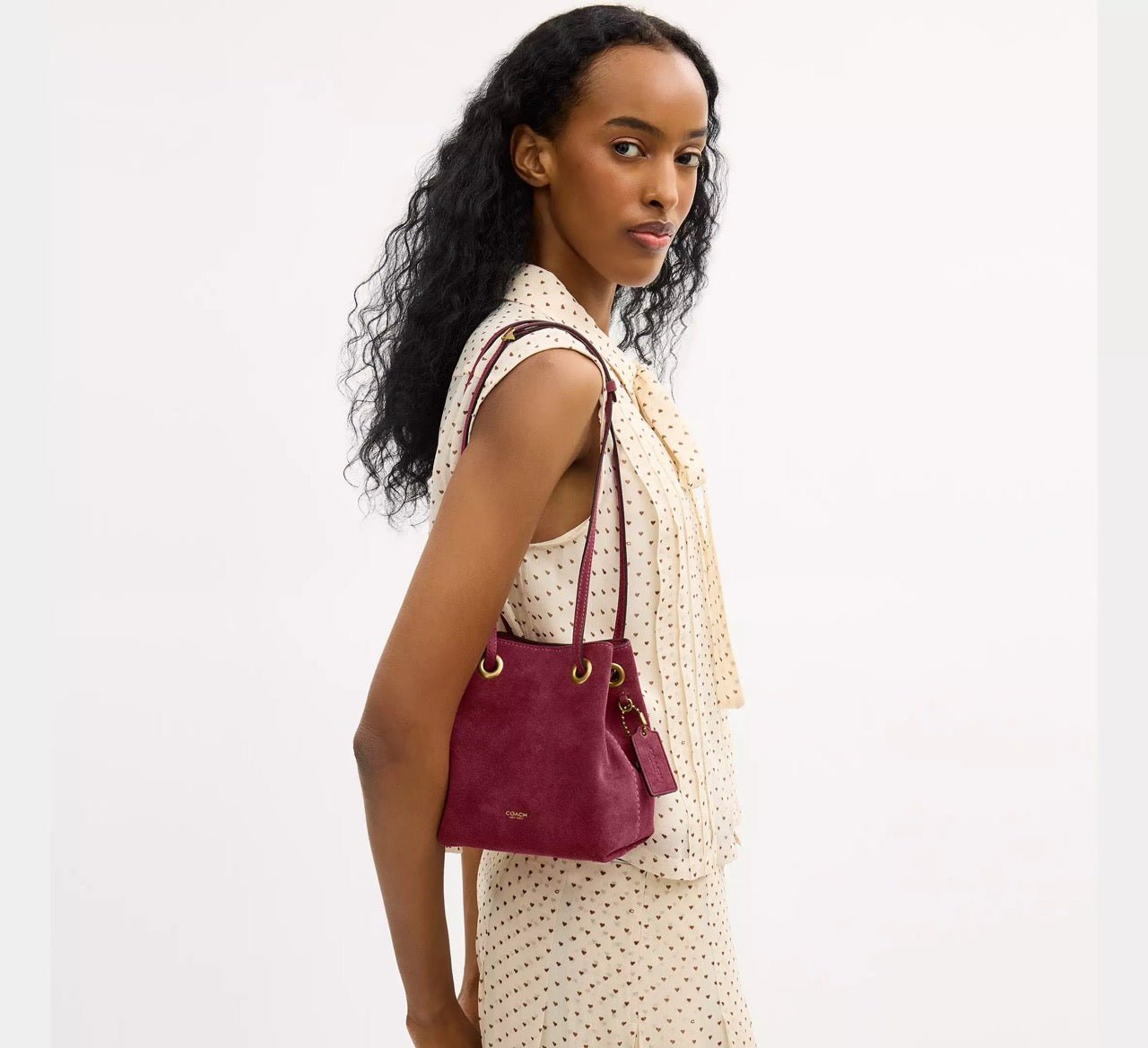 [INCOMING ETA 30 DAYS] COACH Jade Drawstring Bag in Dark Fuchsia (CER86)