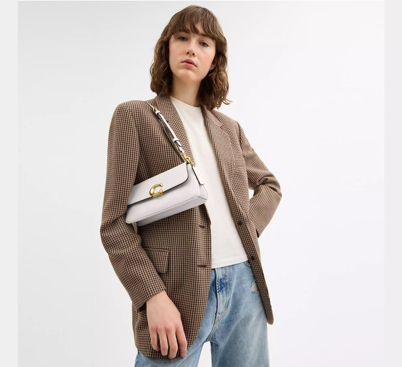 [INCOMING ETA 30 DAYS] COACH Jet Shoulder Bag in Chalk (CAM16)