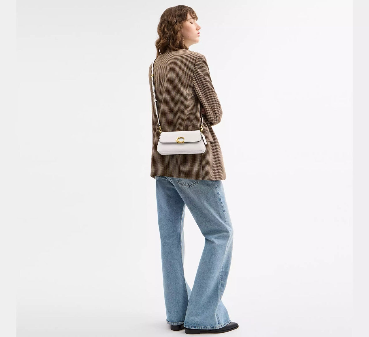 [INCOMING ETA 30 DAYS] COACH Jet Shoulder Bag in Chalk (CAM16)