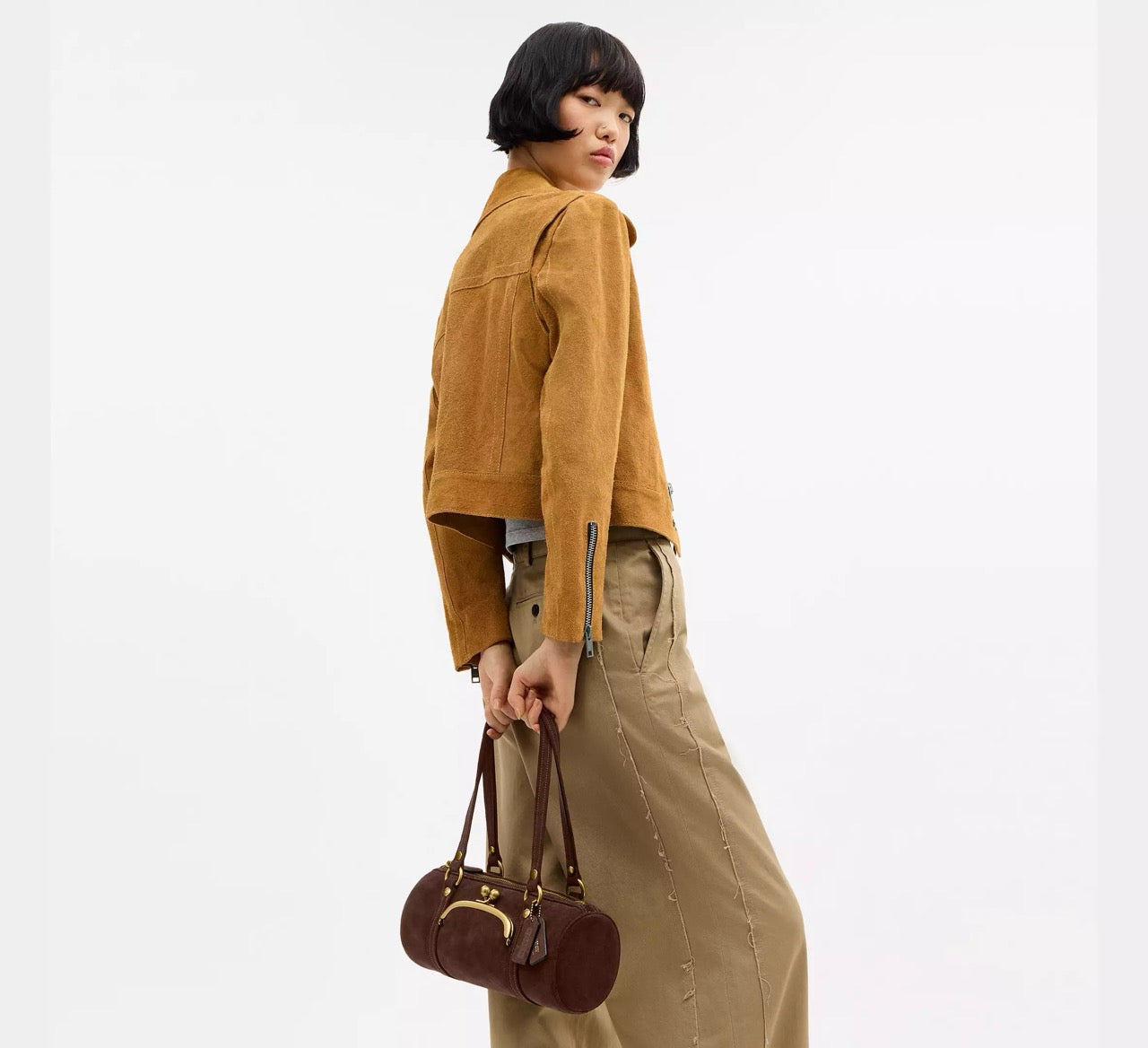 [WEB EXCLUSIVE][INCOMING ETA 30 DAYS] COACH Kisslock Barrel Bag 28 in Dark Chocolate (CEM07)