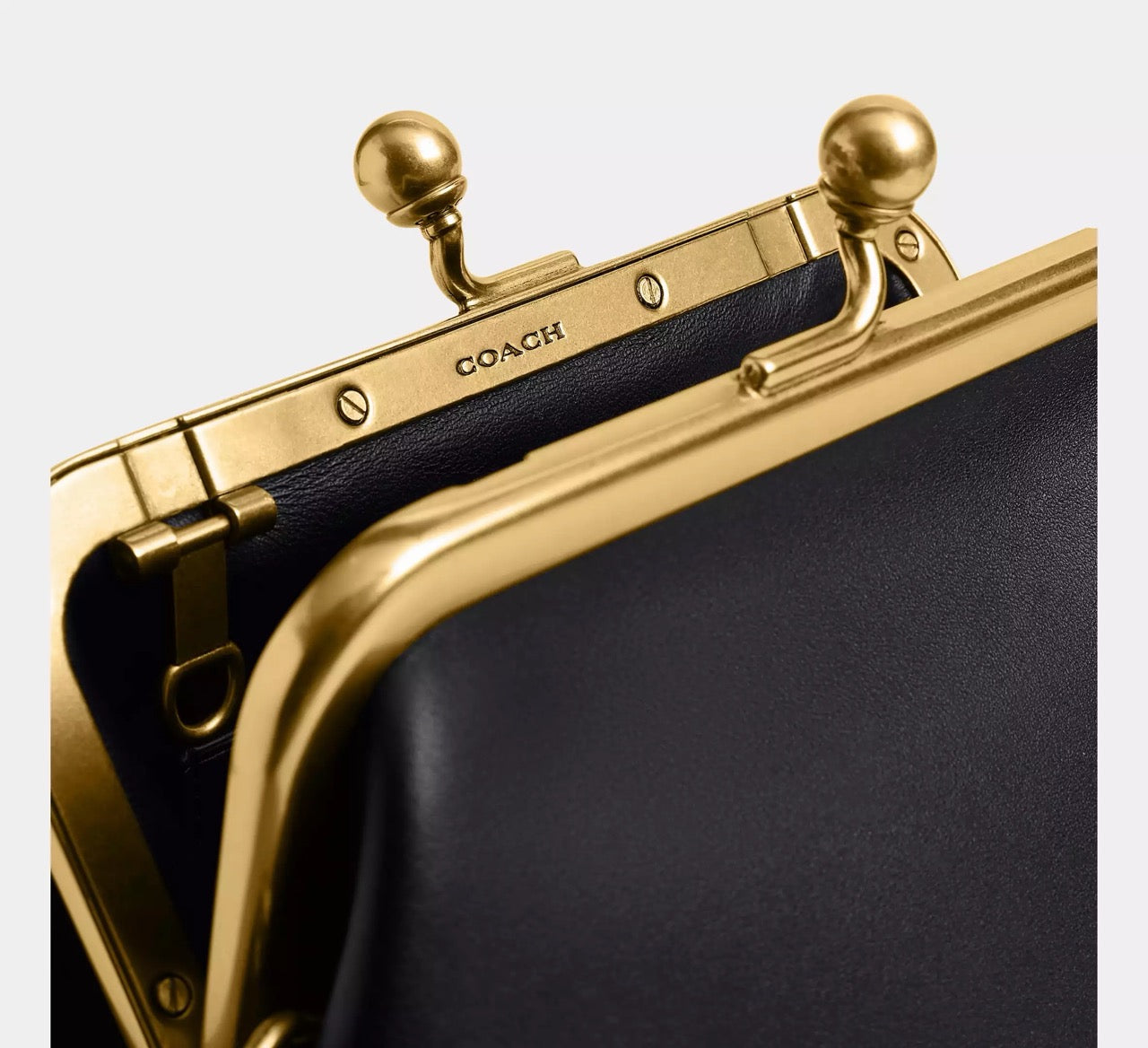 [READY STOCK MY] COACH Kisslock Frame Bag 16 in Black (CCY28)