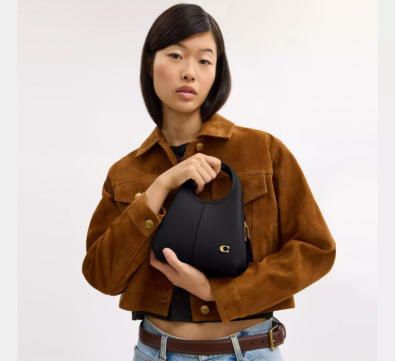 [WEB EXCLUSIVE][INCOMING ETA 30 DAYS] COACH Lana Shoulder Bag 19 in Black (CCY32)