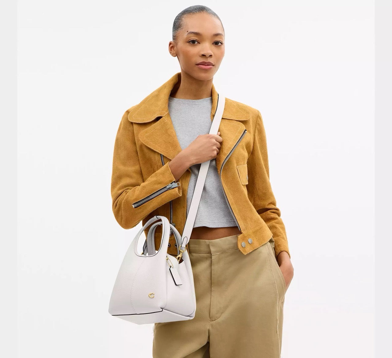 [INCOMING ETA 30 DAYS] COACH Lana Shoulder Bag 23 in Chalk (CM545)