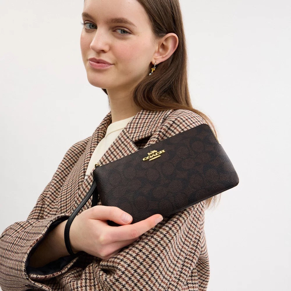 Coach Bag Malaysia | COACH Large Corner Zip Wristlet In Signature