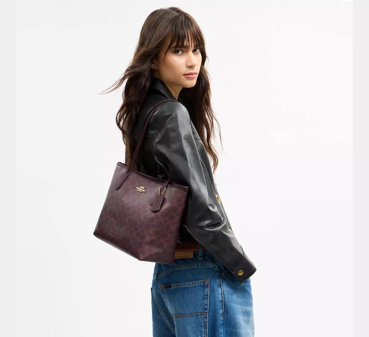 [WEB EXCLUSIVE][INCOMING ETA 30 DAYS] COACH Medium City Tote Bag In Signature Canvas in Black Currant (CDX82)