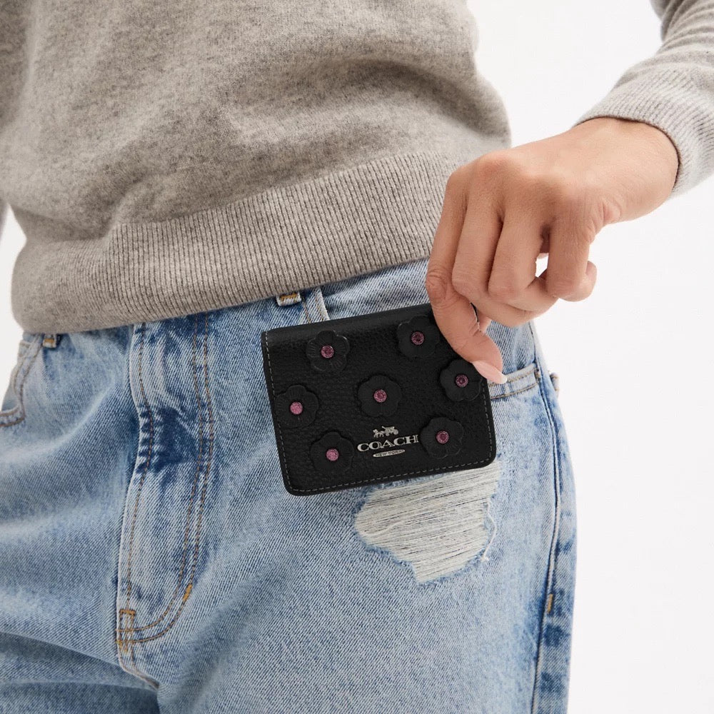 [INCOMING ETA 30 DAYS] COACH Mini Wallet On A Chain With Floral Applique in Black (CAL71)