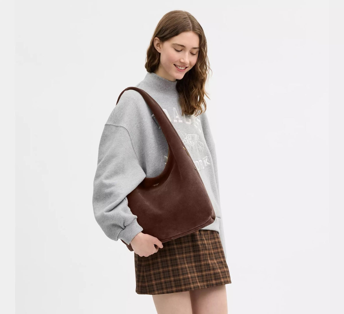 [WEB EXCLUSIVE][INCOMING ETA 30 DAYS] COACH Pillow Brooklyn Shoulder Bag 34 in Dark Chocolate (CFR19)