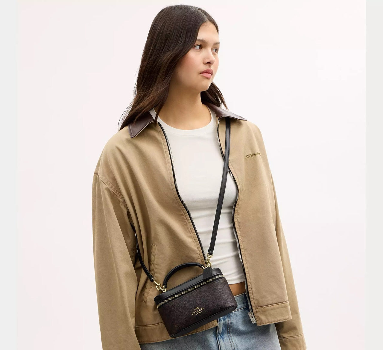 [INCOMING ETA 30 DAYS] COACH Rainer Crossbody Bag 18 In Signature Canvas in Walnut/Black (CEO23)