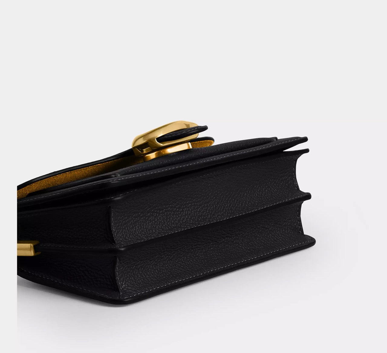 [INCOMING ETA 30 DAYS] COACH Tabby Shoulder Bag 20 in Brass/Black (CY201)