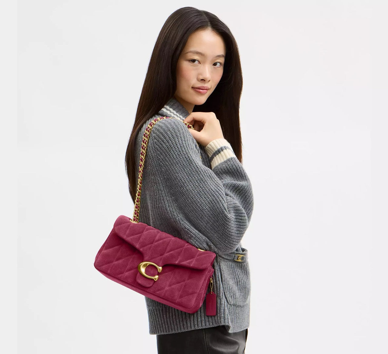 [WEB EXCLUSIVE][INCOMING ETA 30 DAYS] COACH Tabby Shoulder Bag 26 With Quilting in Dark Fuchsia (CW620)