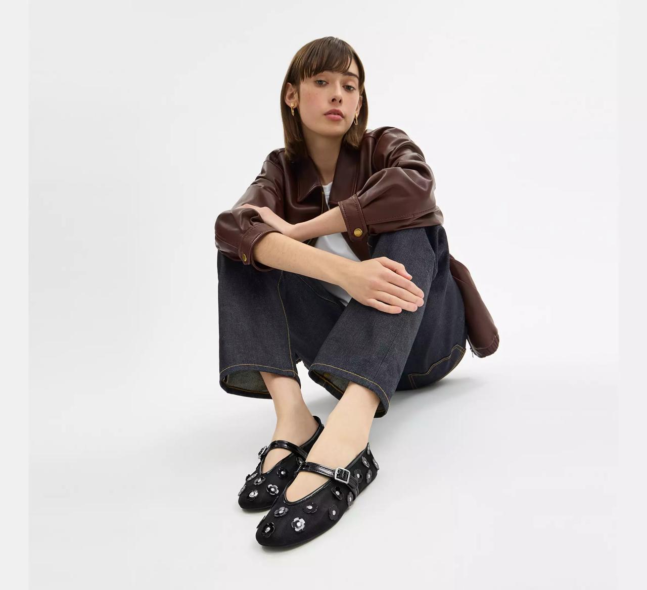 [INCOMING ETA 30 DAYS] COACH W Mary Jane With Tea Rose in Black (FK)(CBP00)