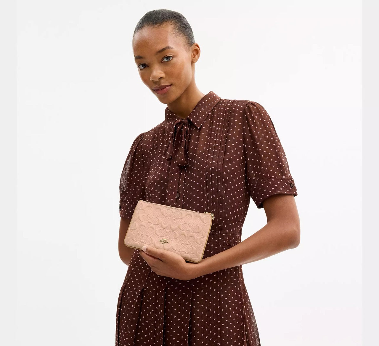 [WEB EXCLUSIVE][READY STOCK MY] Coach Ashton Wristlet In Signature Leather in Faded Blush (CEN12)