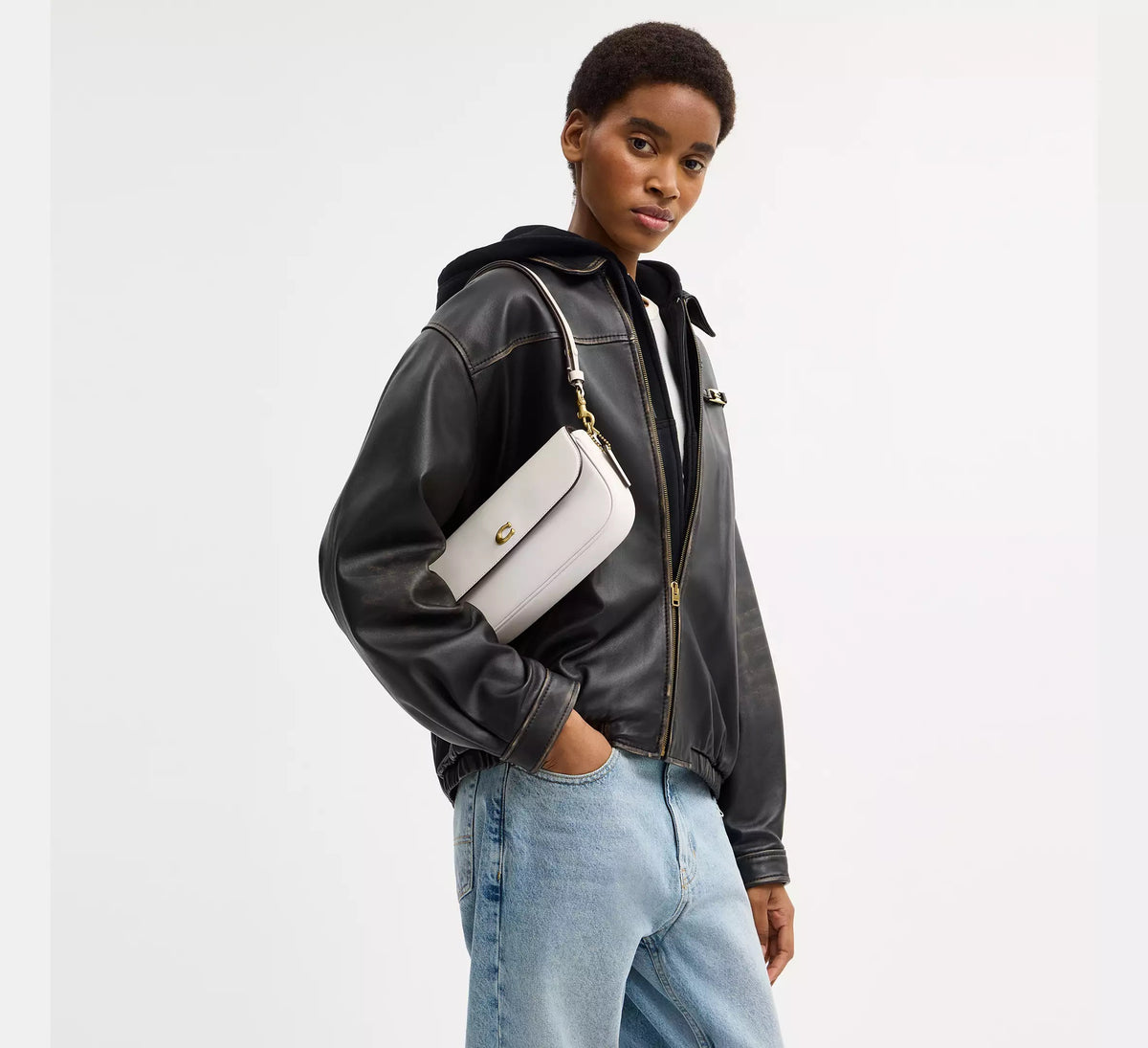 [WEB EXCLUSIVE][INCOMING ETA 30 DAYS] Coach Brook Flap Chain Bag in Chalk (CAN90)