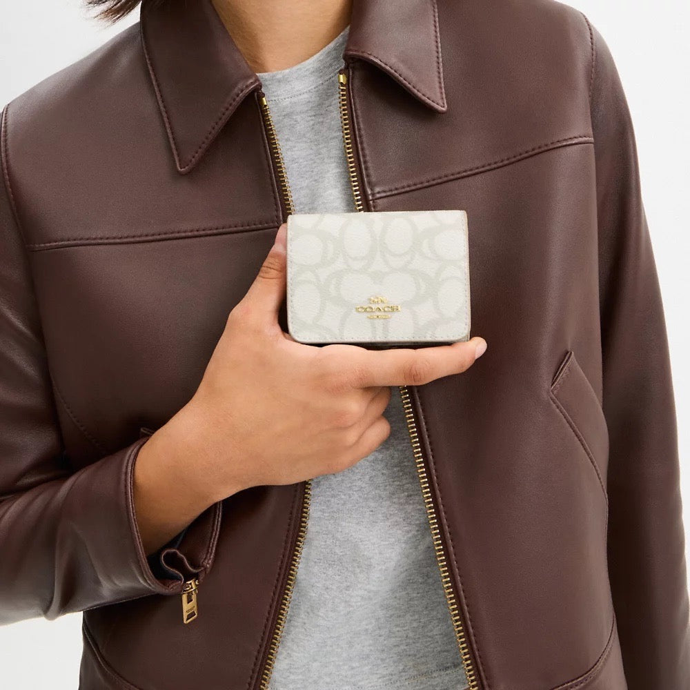 [INCOMING ETA 30 DAYS] COACH Card Holder Wallet In Sketch Signature Canvas in Ivory (CBO80)